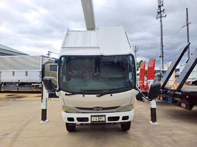 Hino Dutro 10