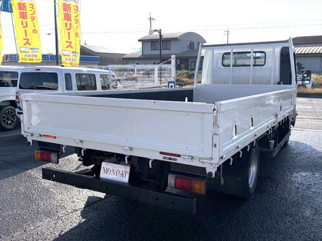Hino Dutro 6