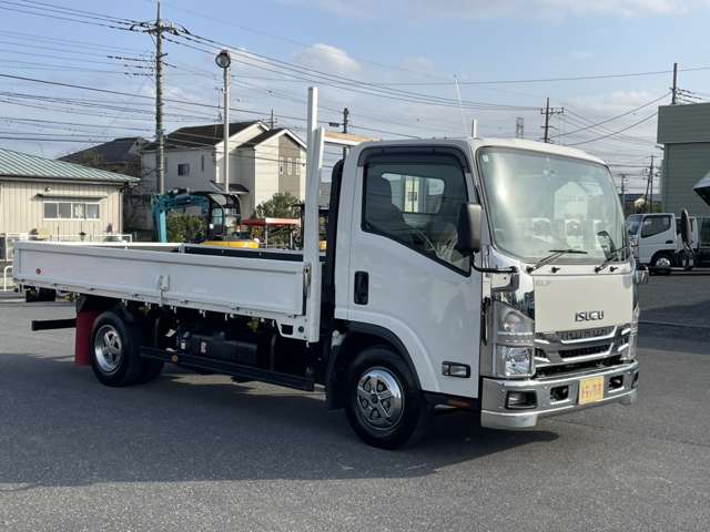 Isuzu Elf 3