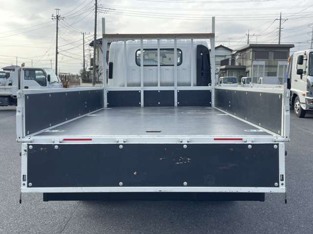 Isuzu Elf 10