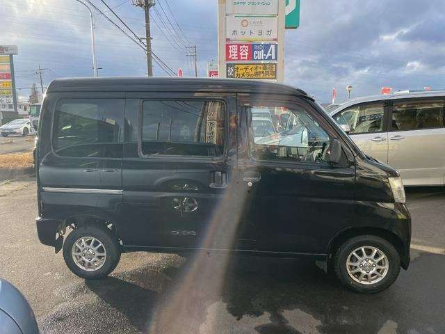 Daihatsu Hijet Cargo 5
