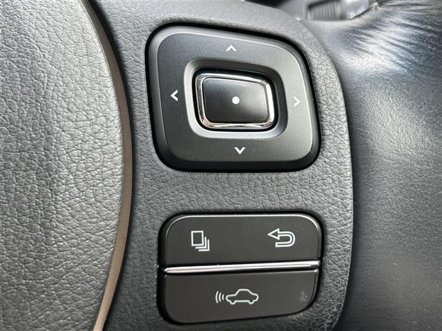 Lexus NX 9