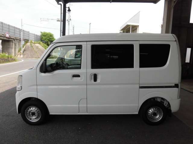 Nissan NV100 Clipper 8