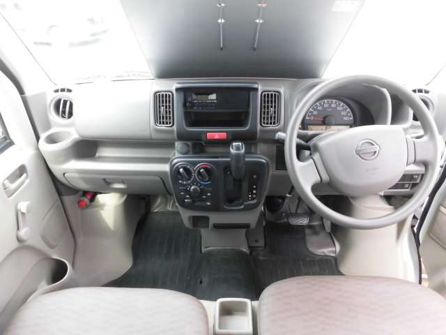 Nissan NV100 Clipper 10
