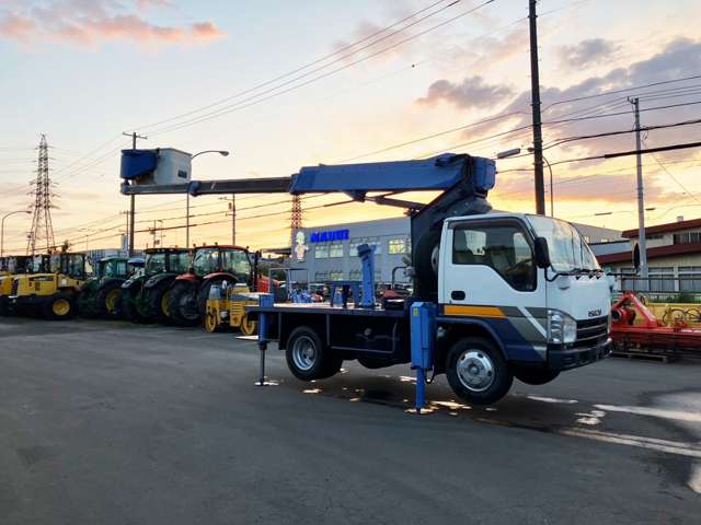 Isuzu Elf 5