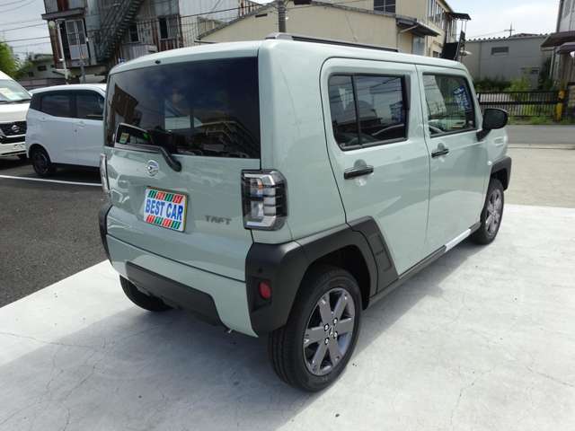 Daihatsu Taft 8