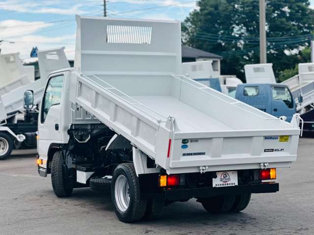 Isuzu Elf 10