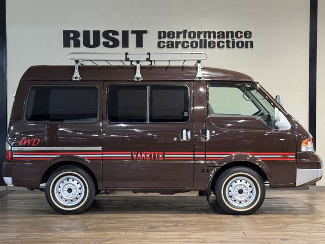 Nissan Vanette 11
