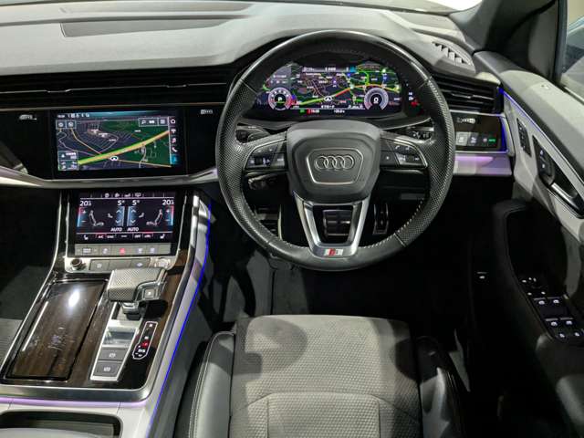Audi Q8 2