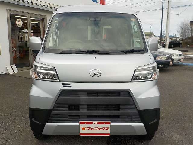 Daihatsu Hijet Cargo 5