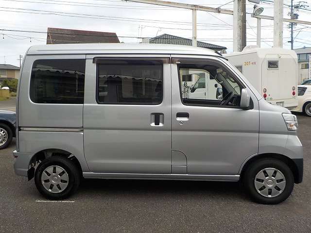 Daihatsu Hijet Cargo 7
