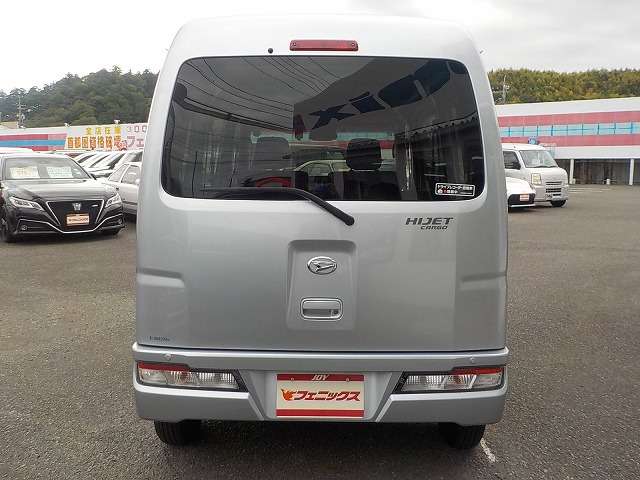 Daihatsu Hijet Cargo 9
