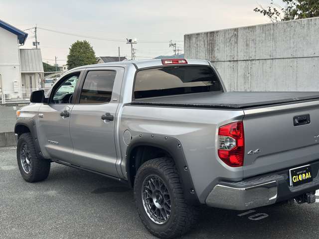 Toyota Tundra 8