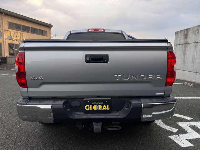 Toyota Tundra 9