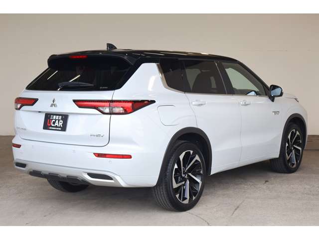 Mitsubishi Outlander 4