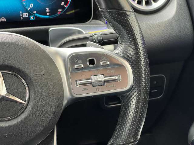 Mercedes-Benz GLB 8