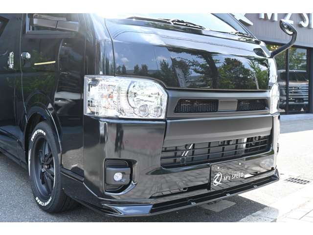Toyota Hiace Van 12