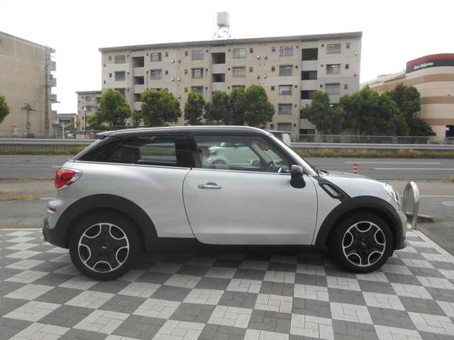 MINI Paceman 4