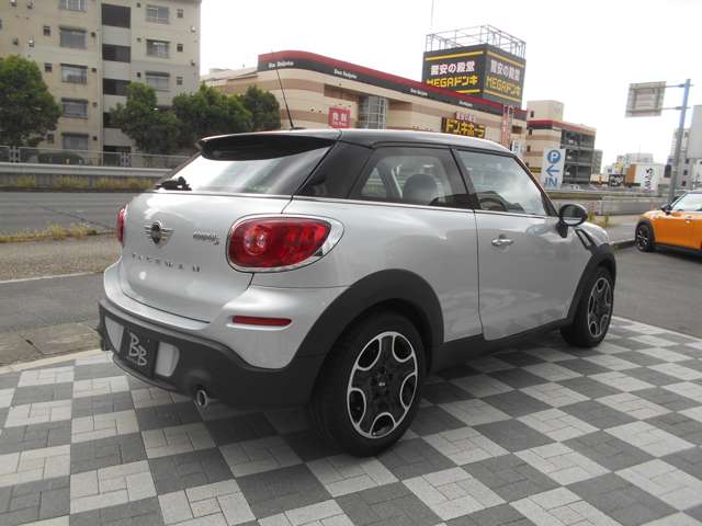 MINI Paceman 5