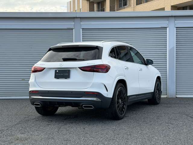 Mercedes-Benz GLA-Class 9