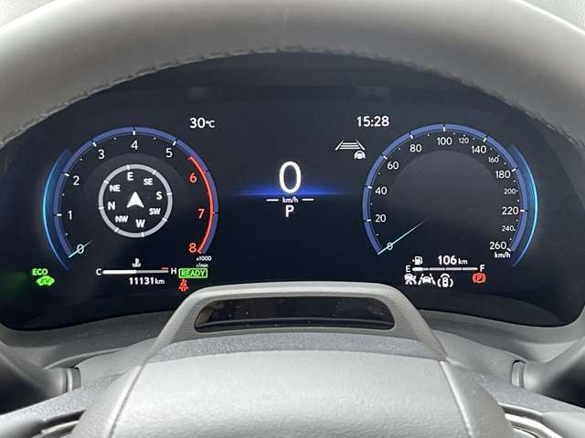Lexus LBX 11