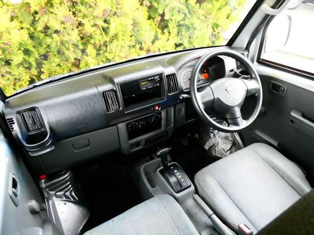 Nissan NV100 Clipper 12