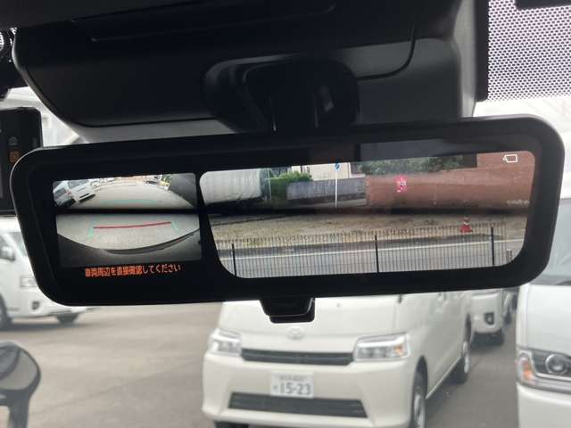 Toyota Hiace Van 3
