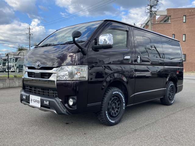 Toyota Hiace Van 10