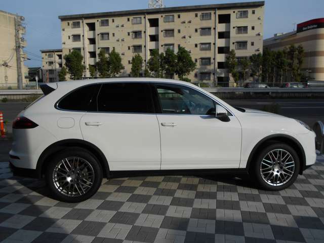 Porsche Cayenne 5