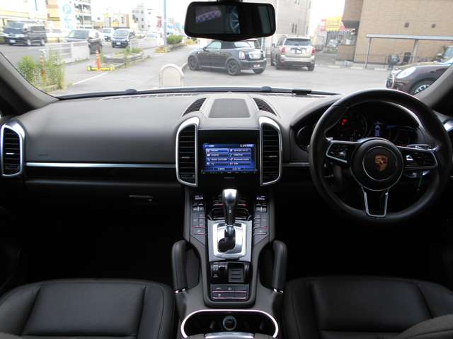 Porsche Cayenne 11