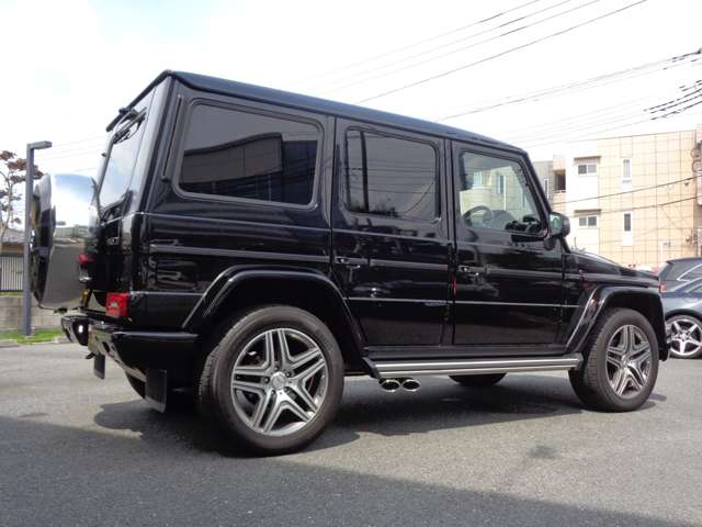Mercedes-Benz G-Class 2