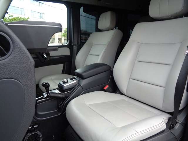 Mercedes-Benz G-Class 8