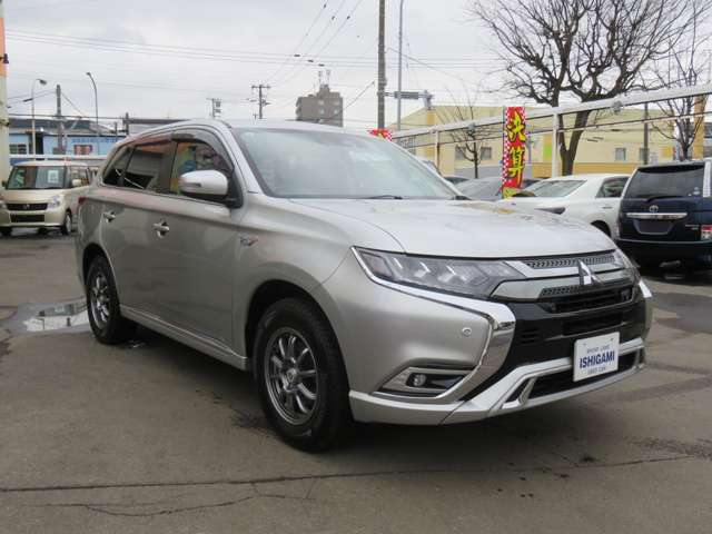 Mitsubishi Outlander PHEV 7