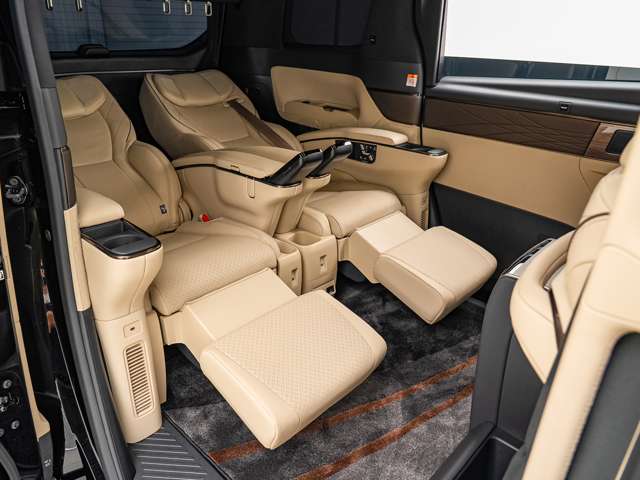 Toyota Alphard 2