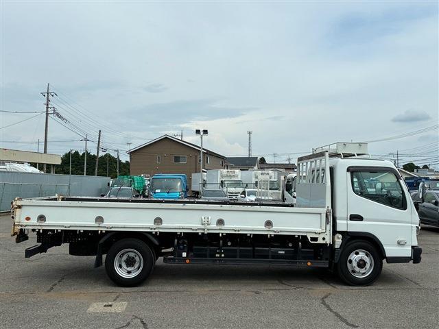 Mitsubishi Fuso Canter 9