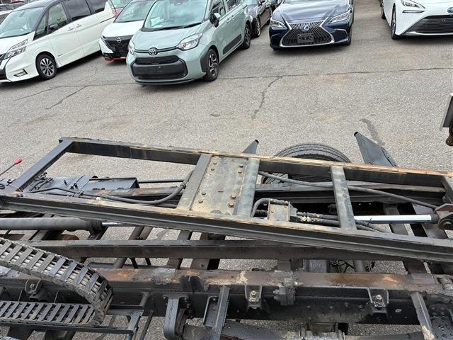Mitsubishi Fuso Canter 11