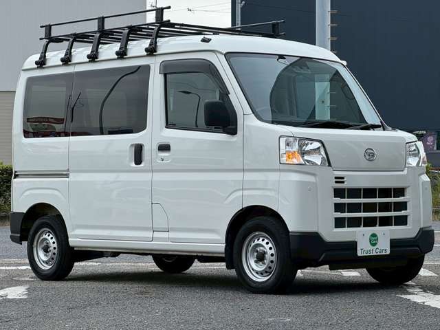 Daihatsu Hijet Cargo 5