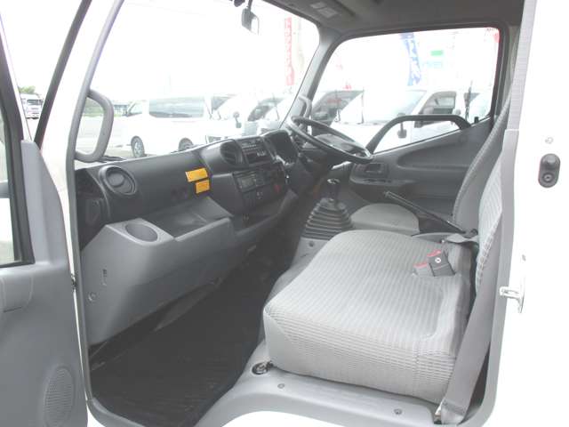Toyota Toyoace 11