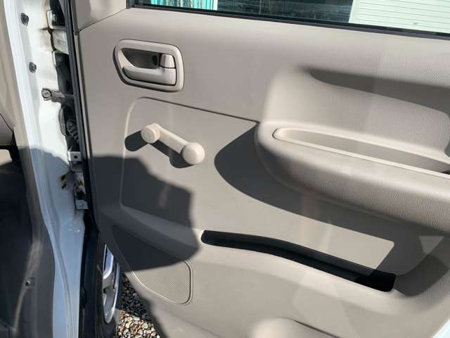 Nissan NV100 Clipper 11