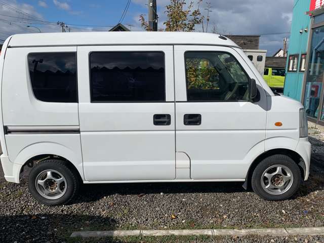 Nissan NV100 Clipper 2