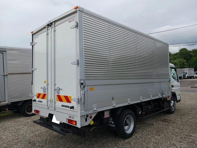Mitsubishi Fuso Canter 2
