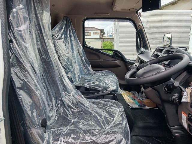 Mitsubishi Fuso Canter 7