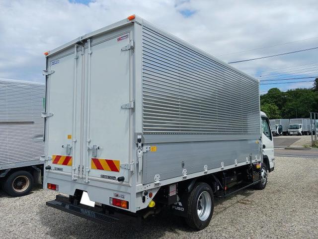 Mitsubishi Fuso Canter 2