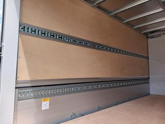 Mitsubishi Fuso Canter 4