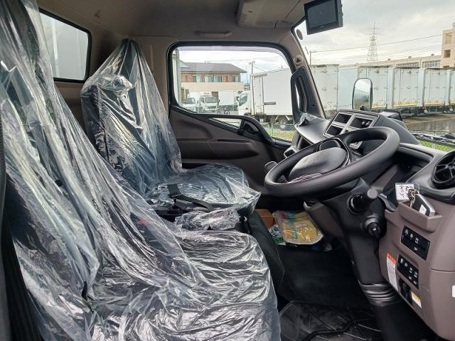 Mitsubishi Fuso Canter 7