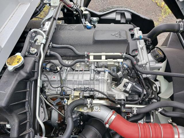 Mitsubishi Fuso Canter 8
