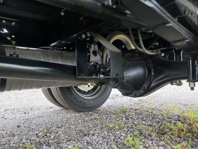 Mitsubishi Fuso Canter 9