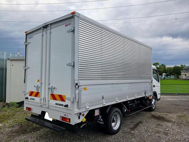 Mitsubishi Fuso Canter 2