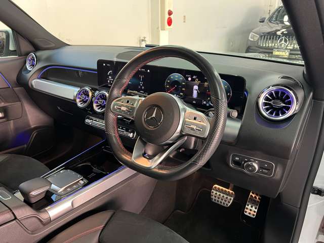 Mercedes-Benz GLB 6