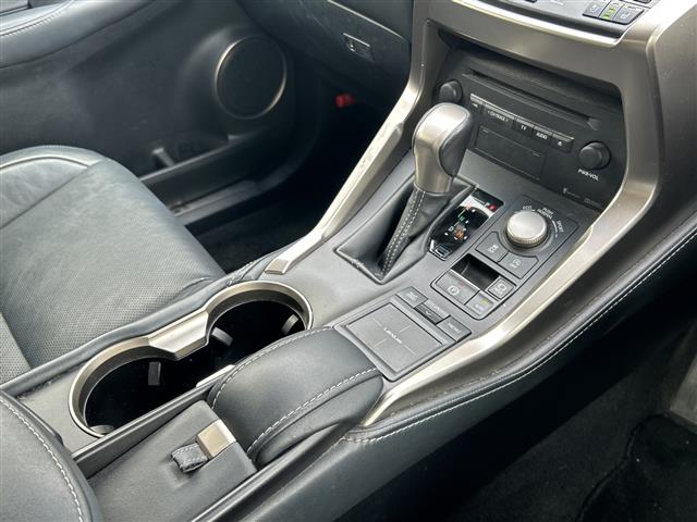 Lexus NX 9